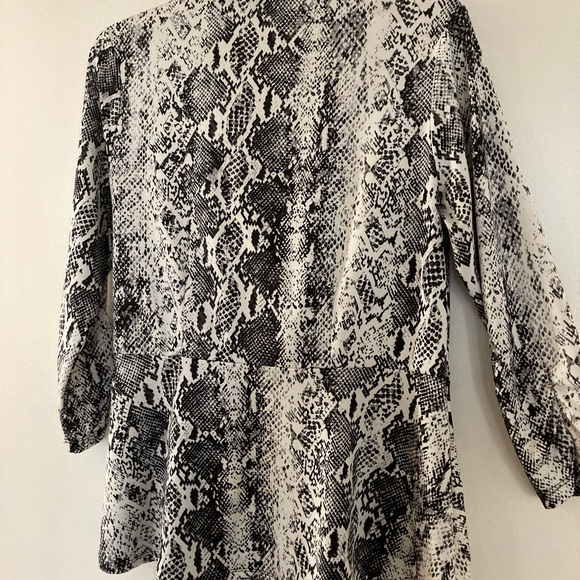 PerSeption Concept Surplus Python Print Top - Picture 4 of 11